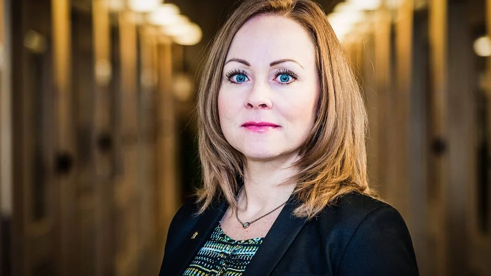 Kammaråklagare Lindha Strömberg anser att den 58-årige mannen ska dömas till två års fängelse för grov misshandel och grovt vållande till annans död.