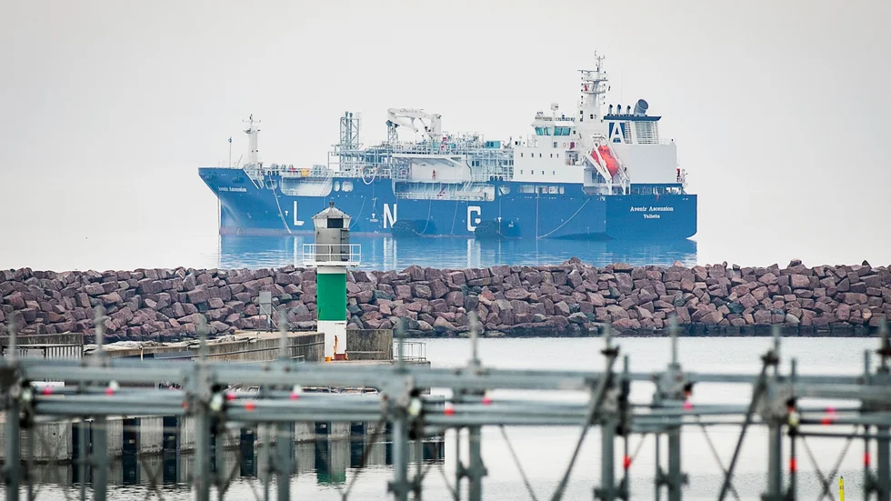 LNG-fartyg utanför Visby hamn kommer att bli en allt vanligare syn efter nytt avtal.