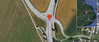 Två personbilar i trafikolycka på väg 255