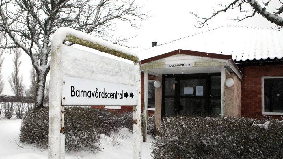 Läkarbrist. BVC men inga läkare skulle finnas kvar om regionen behöll vårdcentralen i Klintehamn.