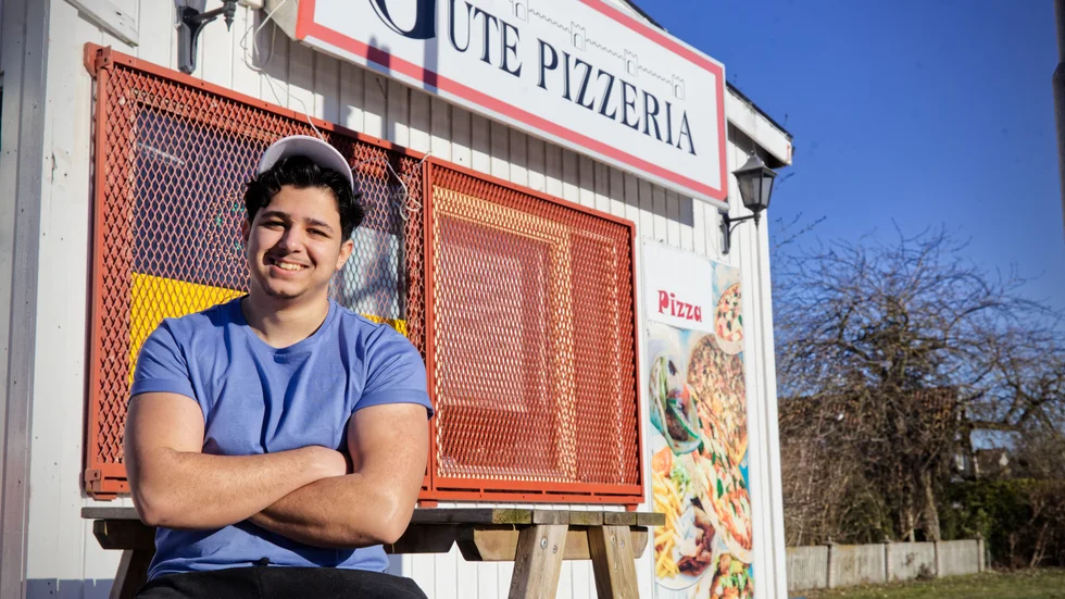 Yazan Khalil berättar att hans pappa har lärt honom allt han kan om restaurangbranschen.