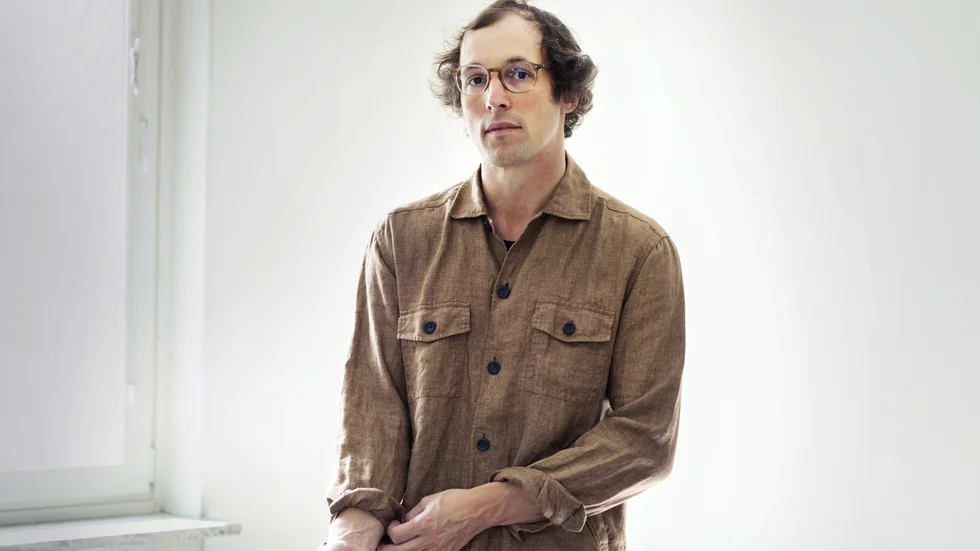Gustav Sjöberg från Luleå är poet och översättare. "Laguner blomma" har nyligen kommit ut och hyllas av Kurirens litteraturkritiker Jan-Olov Nyström.