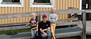 Mamman kämpade för att rädda skolan – nu har hon ändrat sig