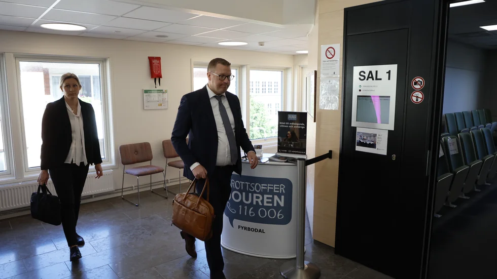 Åklagare Daniel Veivo Pettersson under en av rättegångsdagarna i Uddevalla tingsrätt, där en tidigare hemtjänstanställd står åtalad misstänkt för mord. Arkivbild.