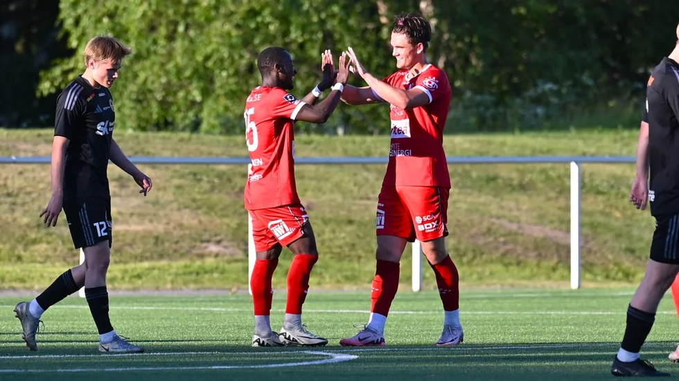 Piteå besegrade Skellefteå FF i cupen.