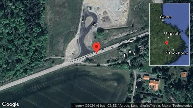 Problem i trafiken efter nedfallna träd på väg 263