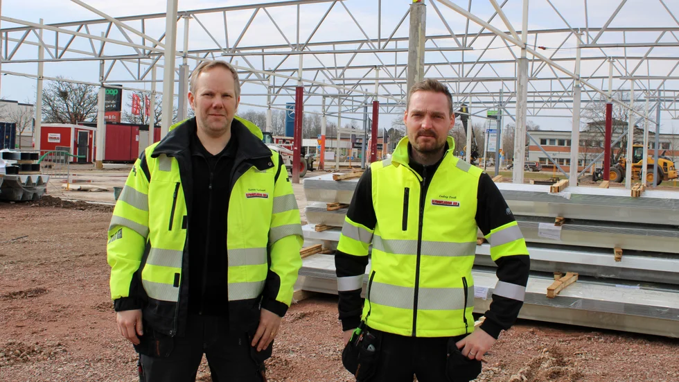 Tomas Karlsson, operativ chef, och Ludvig Fasth, arbetsledare, från entreprenören Byggklason.