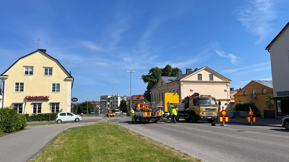 Den vältrafikerade vägen används flitigt som en utryckningsväg för blåljusfordon.
