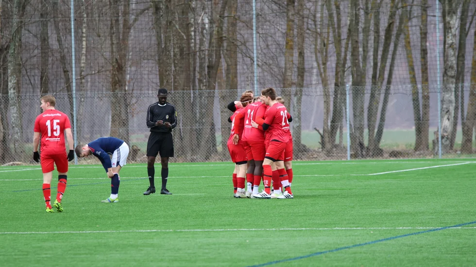 EIS Enköpings IS firar 1-0 mot Enköping United. 