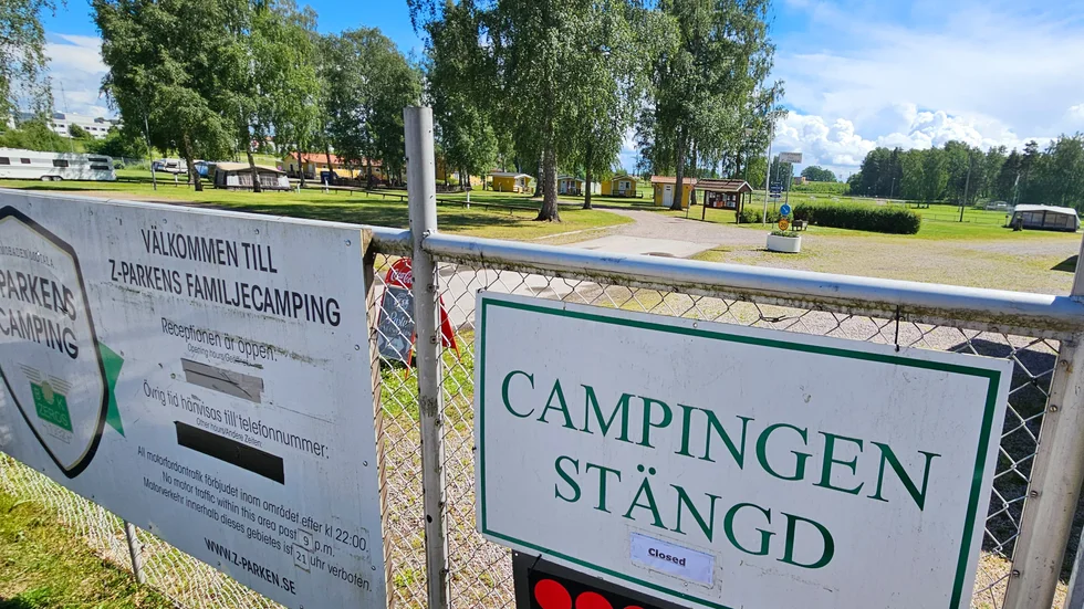 En stängd camping är inte det som borde möta besökarna vid Varamon, men hur kan en fungerande lösning för Z-parken hittas?