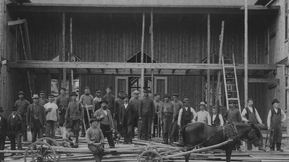 Blackis när byggnaden höll på att byggas upp under sommaren 1900.
