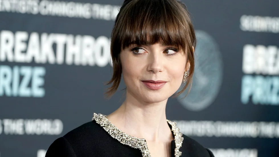 Lily Collins ska spela Polly Pocket i en film om dockan i regi av Lena Dunham. Projektet är än så länge bara i planeringsstadiet. Arkivbild.