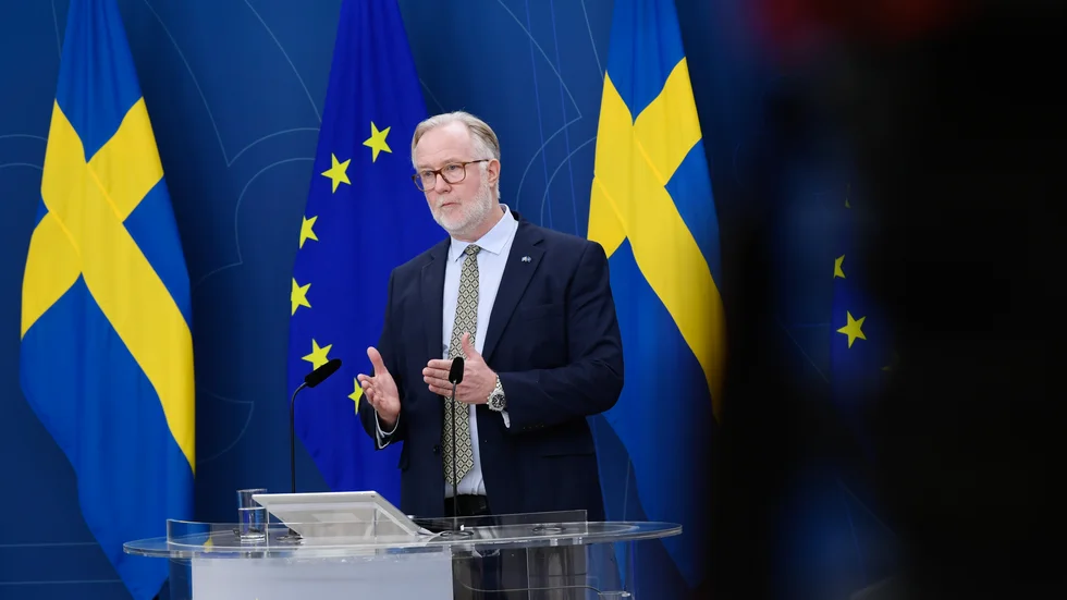 Arbetsmarknads- och integrationsminister Johan Pehrson (L) håller pressträff för att presentera en utredning om förbättrad samhällsorientering för nyanlända.