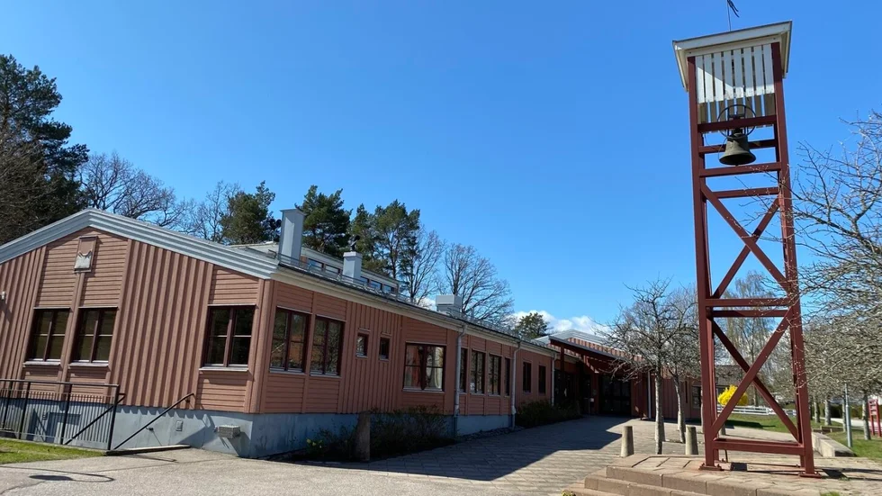 S:t Nikolai kapell i Piperskärr ska avvecklas. Men till vilken nytta? frågar sig skribenten som gärna ser en ordentlig redovisning i frågan.
