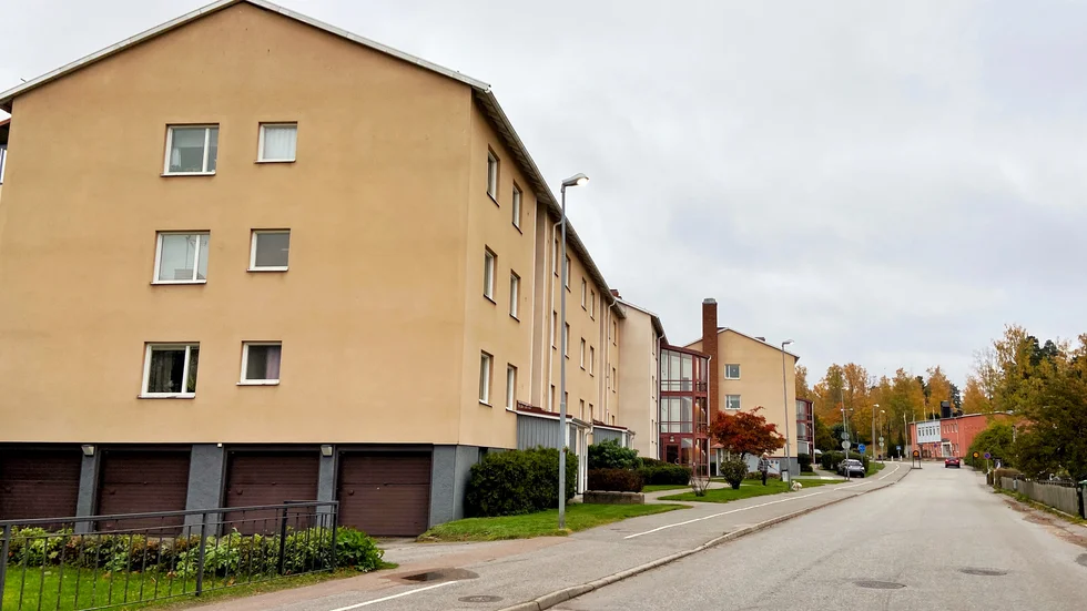 Parkgatan, i centrala Boxholm, är en av de platser där klottret har ökat mest på Boxholmshus fastigheter. 