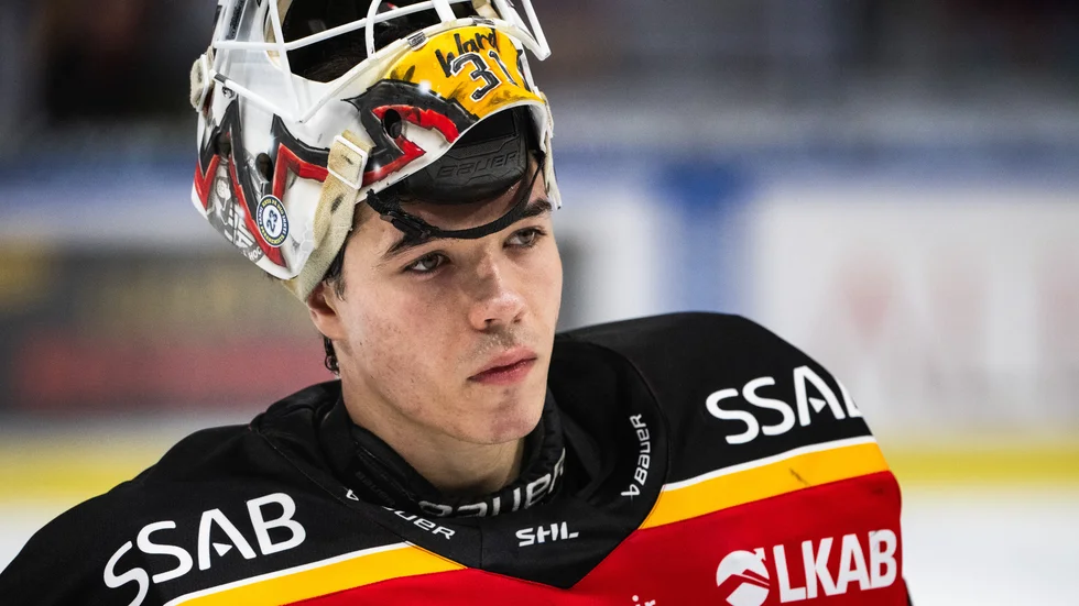 Matteus Ward har hållit nollan i båda derbymatcherna den här säsongen. Ward lär vakta kassen även i tredje derbyt.