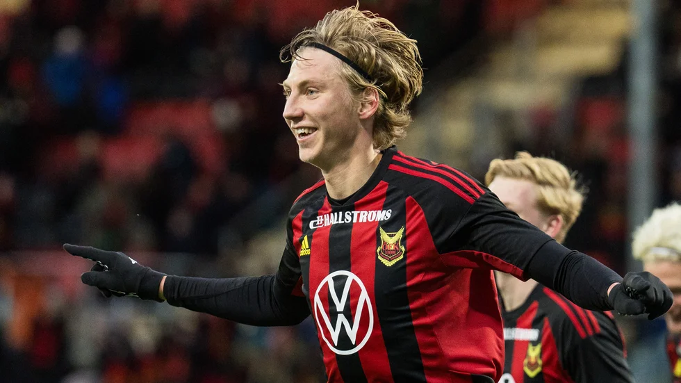 Albin Sporrong, fotbollsspelare som under 2023 varit utlånad från norska Mjöndalen till Superettanlaget Östersund. "Jag ser fram emot att få spela fotboll utan skadebekymmer vilket jag undvikit det senaste halvåret. Att kunna gå in i en säsong och bara njuta av att få spela fotboll ser jag fram emot mest."
