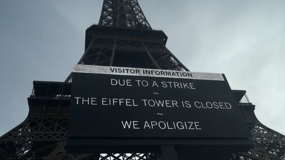 Eiffeltornet i Paris höll stängt på grund av strejk.