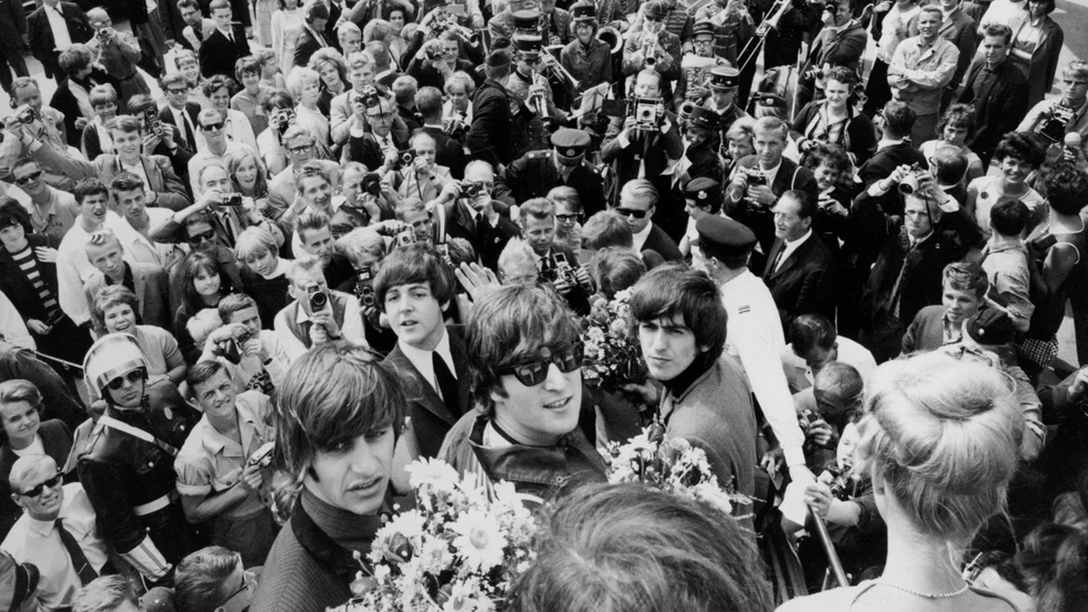 The Beatles kom till Sverige för ett antal spelningar år 1963. Det var bandets första utlandsturné. Ett av gigen ägde rum i Sporthallen i Eskilstuna.