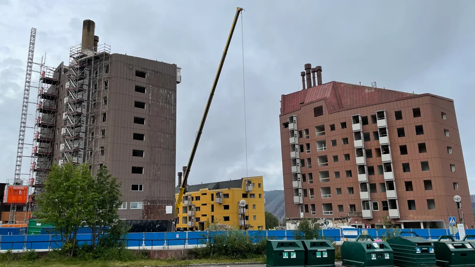 "Jag tänker på alla dem som måste flytta från sina hus och hem. Hur gruvan fortsätter styra det samhälle det en gång skapade oavsett vilka röster som höjs", skriver Anna Kuru.