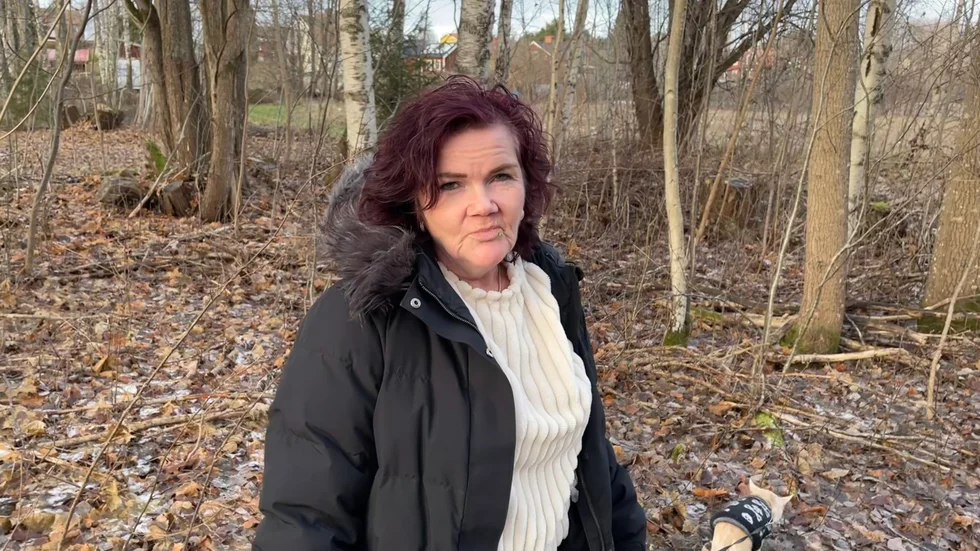 Therese Hardewid, som bor i Heby, blev rånad på kontanter under sin morgonpromenad. Nu får hon ångest så fort hon måste lämna bostaden.