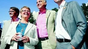Vad händer efter valet? Kommer Alliansen, från vänster, Göran Hägglund (kd), Maud Olofsson (c), Lars Leijonborg (fp), Fredrik Reinfeldt (m), att finnas kvar efter valet undrar Jan-Gunnar Johansson.  Foto: Maja Suslin/SCANPIX