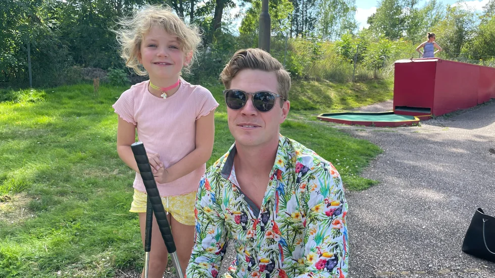 Lea och Henrik Holmer tycker att bangolfen är en mysig sommaraktivitet.