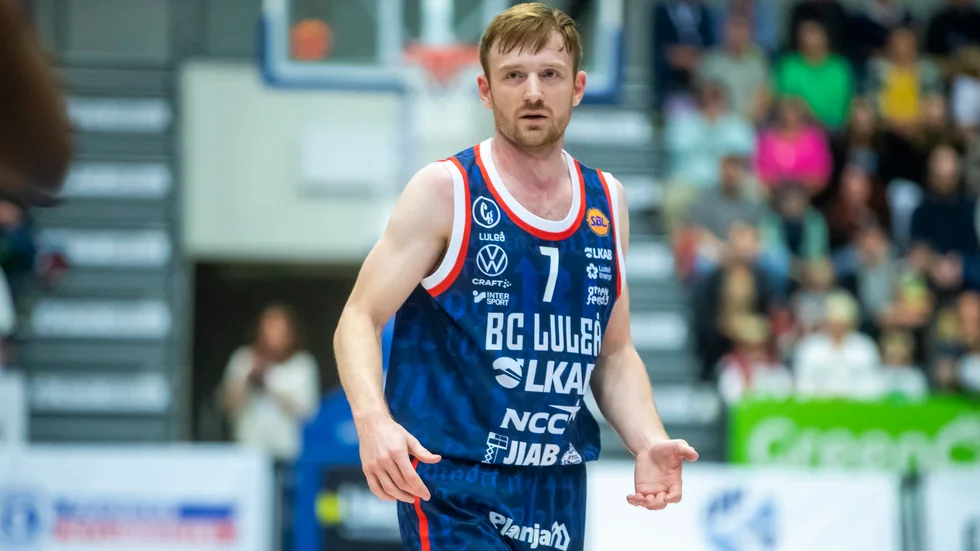 Gustav Hansson gjorde 38 poäng på 37.50 minuter.