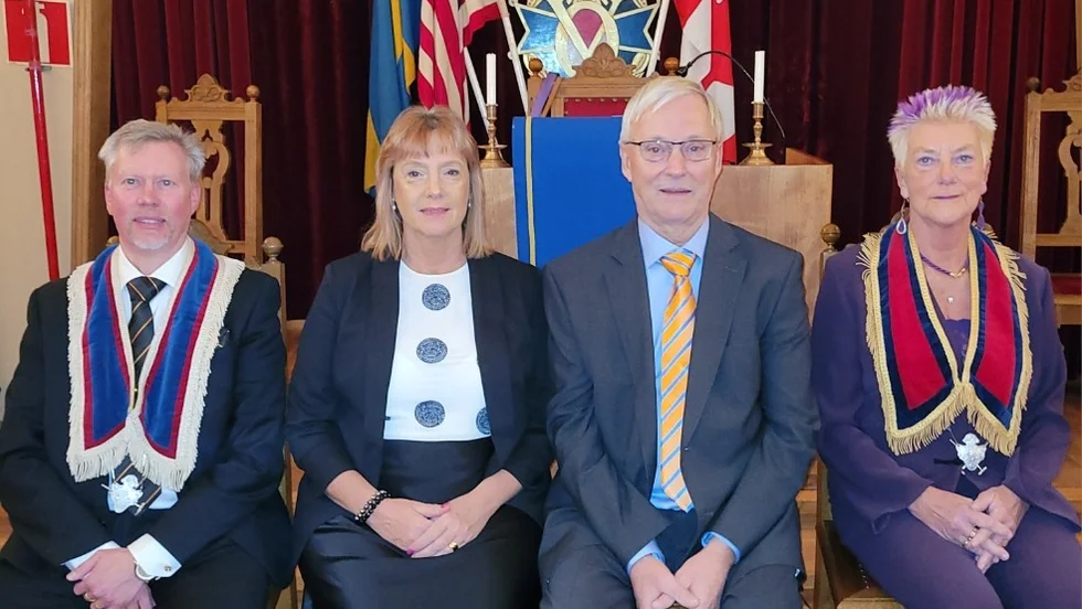 Jan och Margona Magnusson flankeras av VO Roger Larsson och O Monica Palmö.