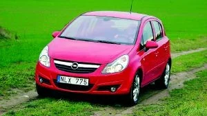 Nya Opel Corsa. Den har växt både i fråga om kvalitet, säkerhet och format. Men motorerna är samma gamla trista maskiner som i föregångaren.  Foto: Rolf Gildenlöw