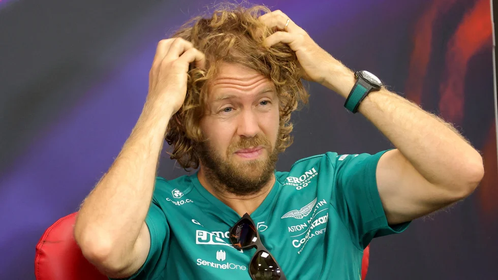 Sebastian Vettel riktar kritik mot F1-chefen Stefano Domenicali.