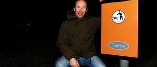 Bajsfria gator med hjälp av hundlatriner