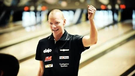 Bowlaren Mikael Liljeqvist har tilldelats VT:s guldmedalj tre gånger. En gång individuellt och två gånger med lagkamrater i Domino.