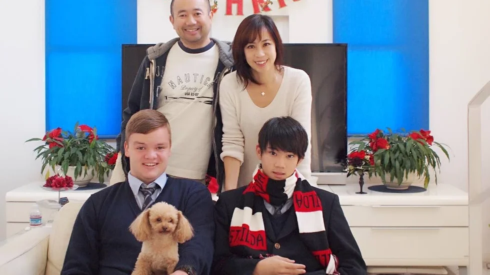 Familjen. Sölve Söderholm med sin japanska familj. Pappa Tatsuhiro och mamma Yoko, lillebror Riku, 16. Storasyster Yu, 17, bor i Göteborg under ett år genom Rotarys utbytesprogram.