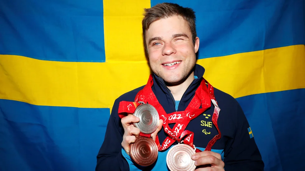 Sveriges Zebastian Modin är Sveriges stora medaljhopp i para-VM i längdskidor och skidskytte i Östersund 2023. Arkivbild.