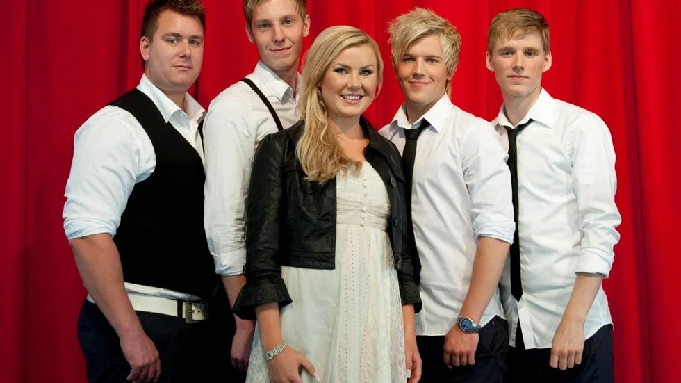 Dansband. Den 2 maj spelar Elisa´s dansbandsmusik i Blackstad bygdegård.