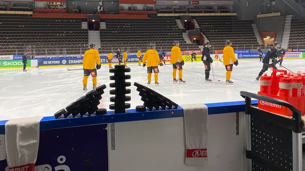 Puckbygget sticker ut denna fredag. 