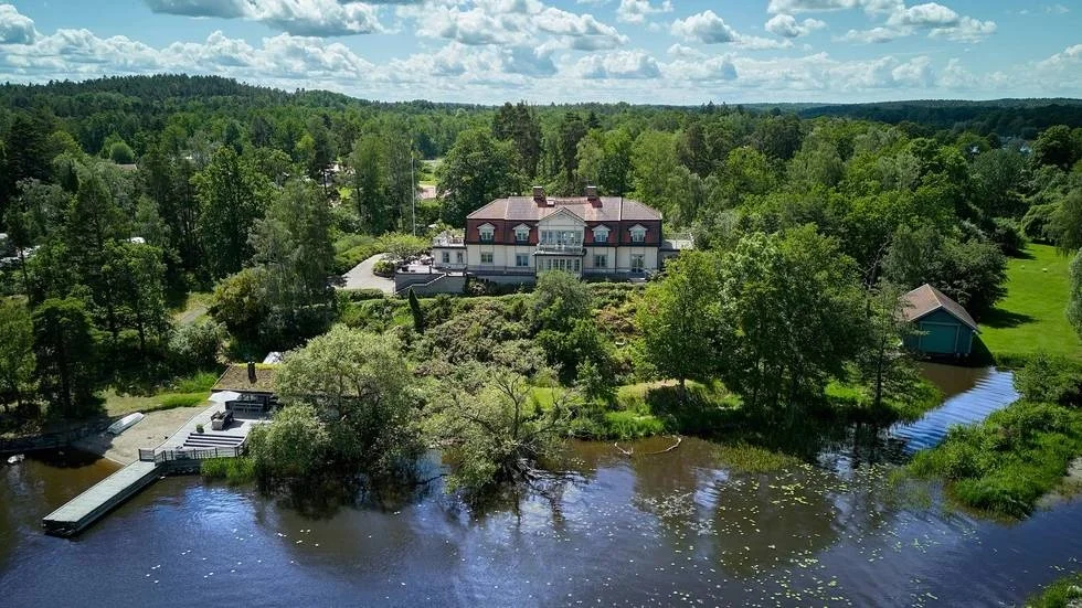 Den här villan låg ute för 35 miljoner kronor.
