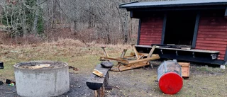 Förödelse vid vindskydd i Kvännarskogen