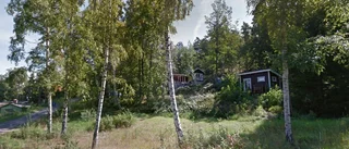 Stuga på 45 kvadratmeter från 1958 såld i Kalkudden, Mariefred – priset: 2 395 000 kronor