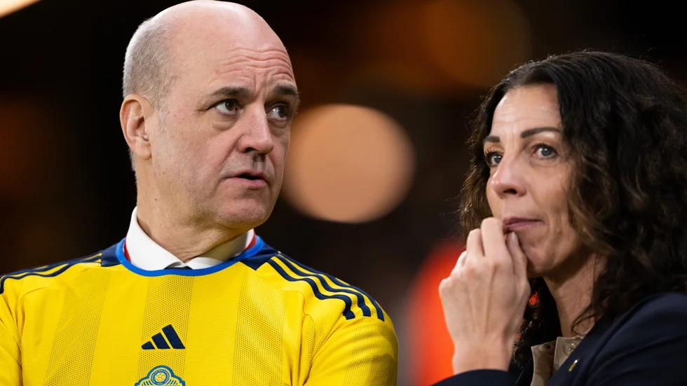 Det riktas hård kritik mot Fotbollförbundets ordförande Fredrik Reinfeldt och dess generalsekreterare Andrea Möllerberg.