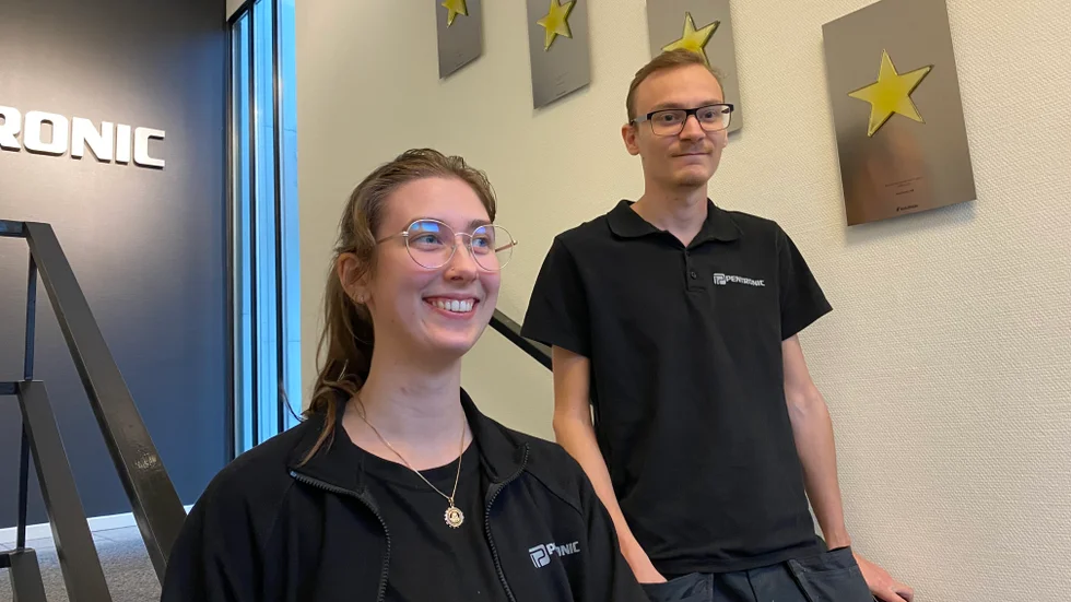 Anja Pettersson och Sebastian Johansson har just fått jobb på Pentronic, efter en industriutbildning hos Montico.