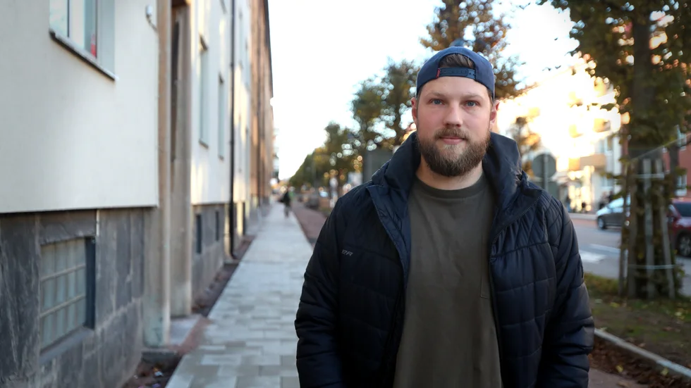 Christian Engstrand spelade med Puhakka under sin tid i finska Blues. Totalt blev det en säsong i SM-liiga för Engstrand. 