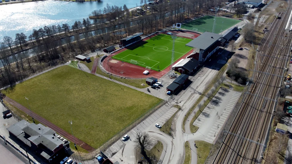 Idrottsparken står värd för fin träningsfotboll på lördag, Öster mot AIK. Två allsvenska lag är gäster hos Maif.
