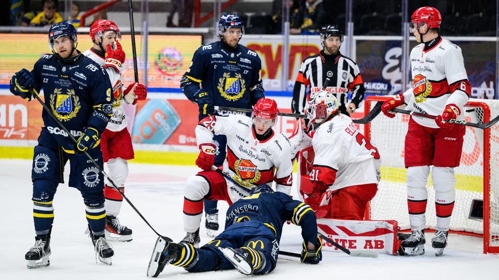 Almtuna ställs emot Södertälje SK.
