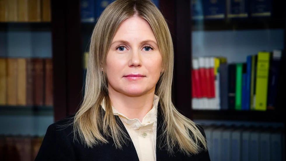 Kammaråklagare Moa Ejnestrand, som nu har väckt åtal rörande knivrånet, har tidigare beskrivit hur krävande utredningen har varit. "Det är lite av en Pandoras ask, man vet aldrig riktigt vad som kommer fram", sa hon till Kuriren förra sommaren. 