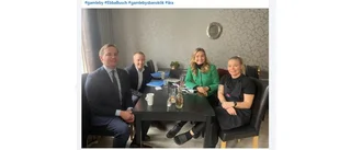 Ebba Busch på lunchvisit i Gamleby – provade "cowboysoppa"