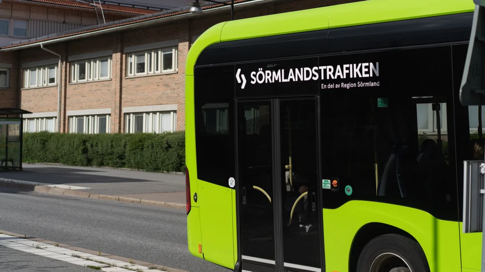 Nyköping har ett mycket bra utbud av kollektivtrafik i jämförelse med andra städer i samma storlek, skriver insändarskribenterna.