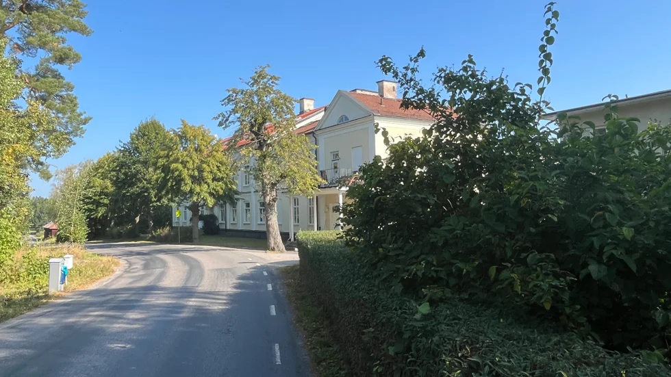 Risingegården omnämns i en ny studie från polisen. "Vi hade 30 rymningar/avvikelser 2023. Det stämmer. I övrigt förstår vi inte varför vi är med i studien", säger Emelie Schenström som är hemmets föreståndare.