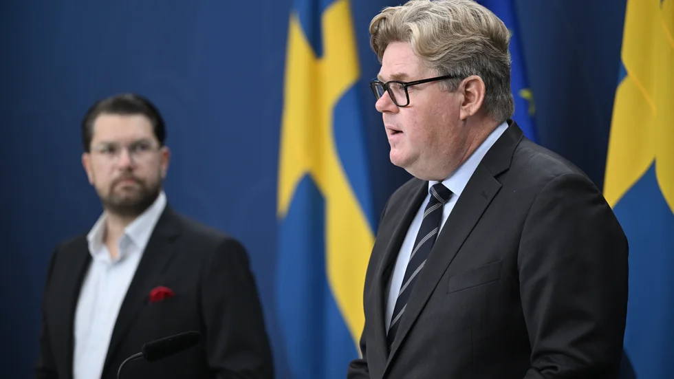 SD:s partiledare Jimmie Åkesson och justitieminister Gunnar Strömmer (M) presenterar budgetnyheter på onsdagen.